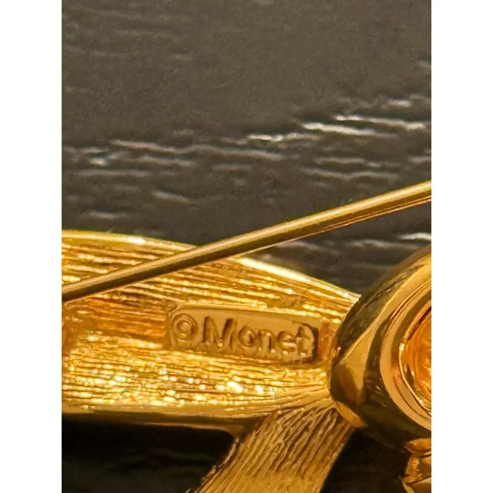 Vintage Signed Monet Gold Tone Double Heart Ribbon Brooch Pin